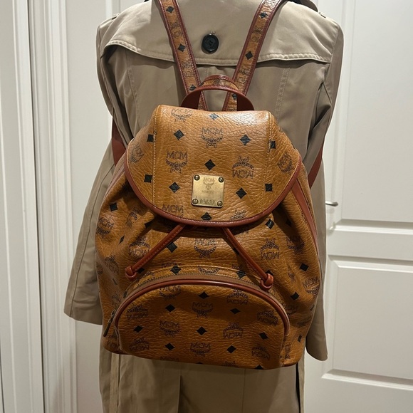MCM VINTAGE COGNAC BACKPACK - Picture 12 of 12